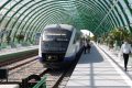 Tren spre Otopeni, deviat! Pasageri, obligați să meargă pe jos din cauza unei erori