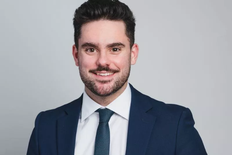 Un nouvel avocat chez Stein Monast