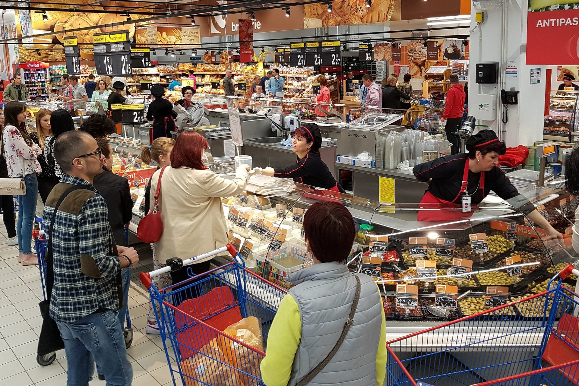 Concurența dă alarma: Prețurile alimentelor cresc. Ce măsuri se iau