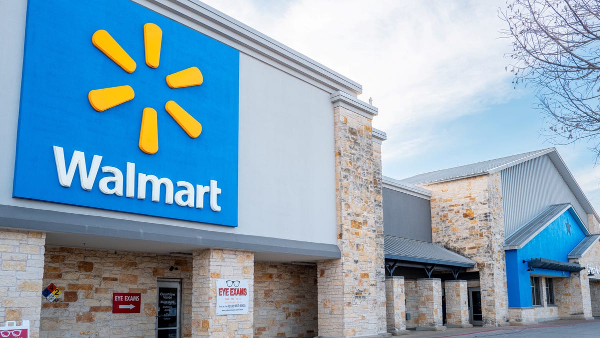 Walmart deschis de Paște 2026? Programul magazinelor, sub lupa consumatorilor