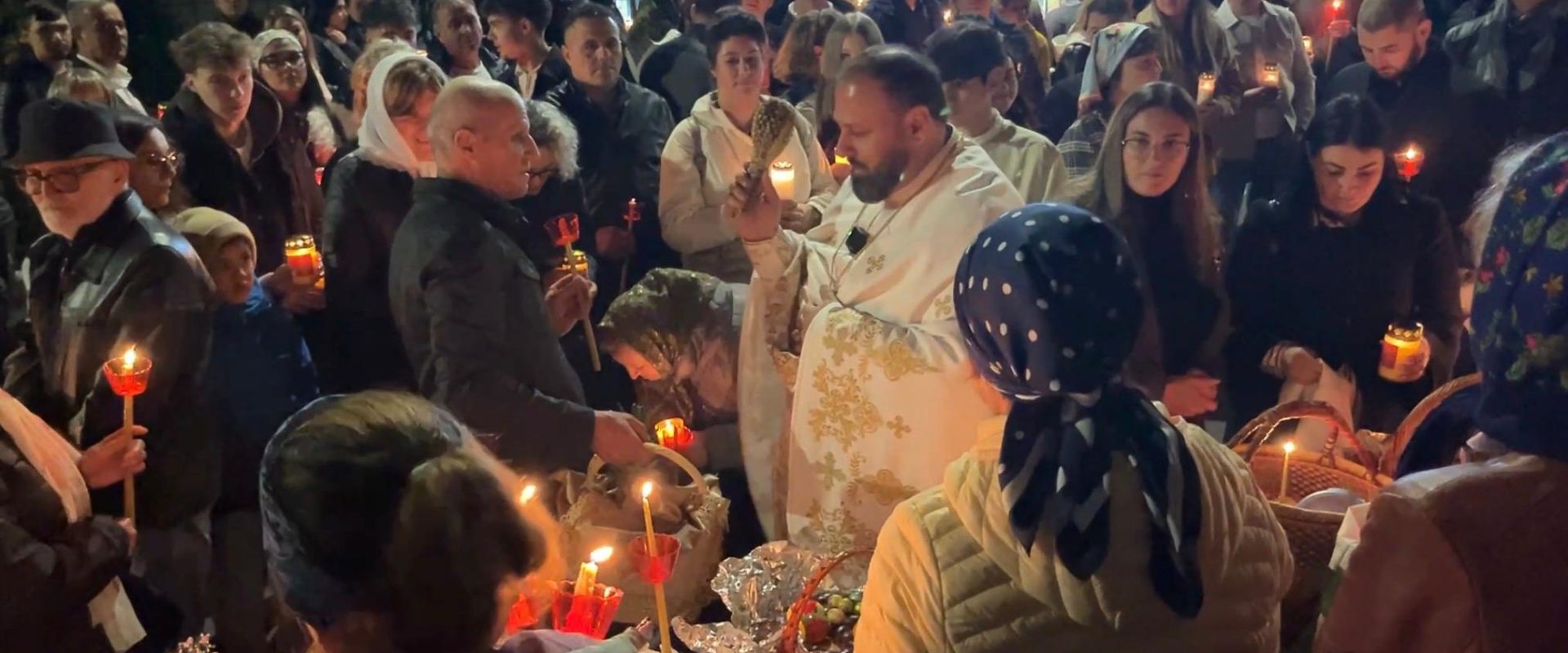 Paște în Italia: Românii în Bergamo, respectă tradiția, „în orice loc din mondo”