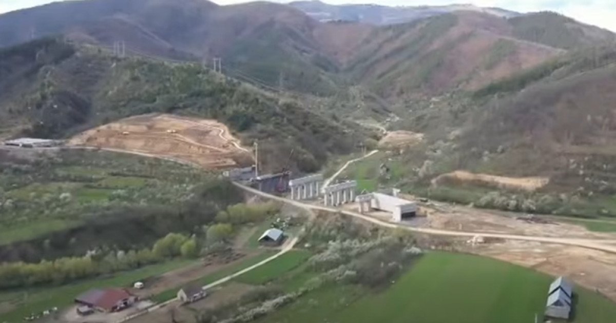 Au început săpăturile: Un nou tunel sparge carpații pe a1 Sibiu-Pitești