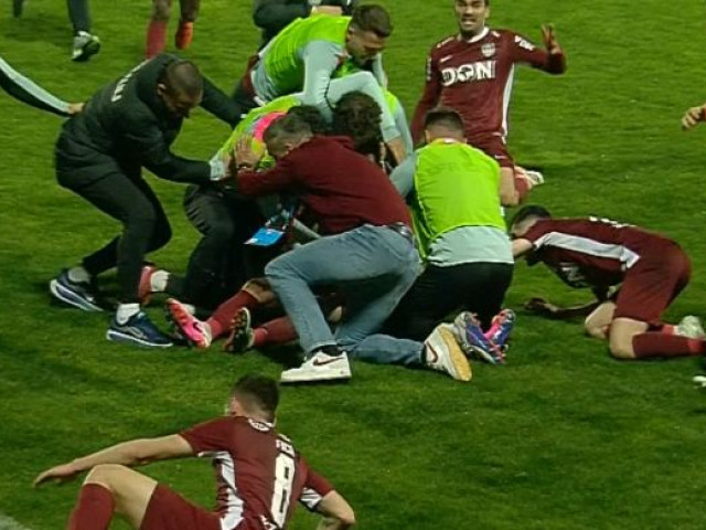 Pancu, furios pe finalul meciului: Ce gest a făcut antrenorul la Argeș-CFR Cluj