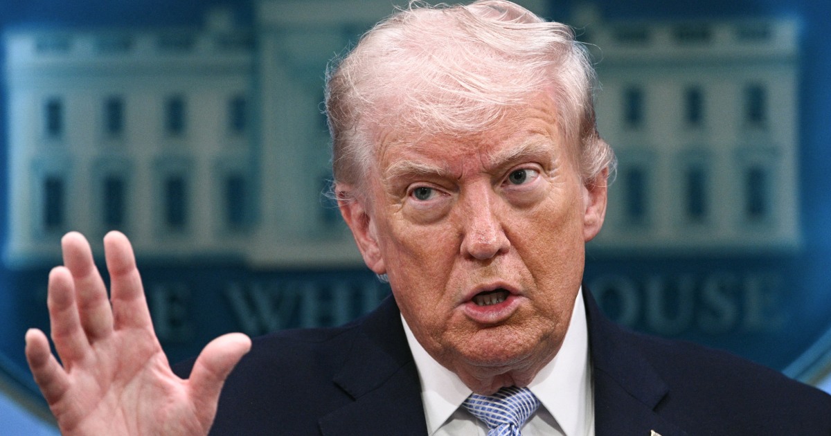 Dozens of Democrats call for Trump's removal after his Iran threats