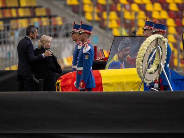 Plecarea grăbită de la Mircea Lucescu. Ce vrea de la Guvern?