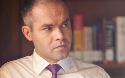 Funeriu, verdict crunt: Manualele din România, „de tricouri” față de cele din Europa