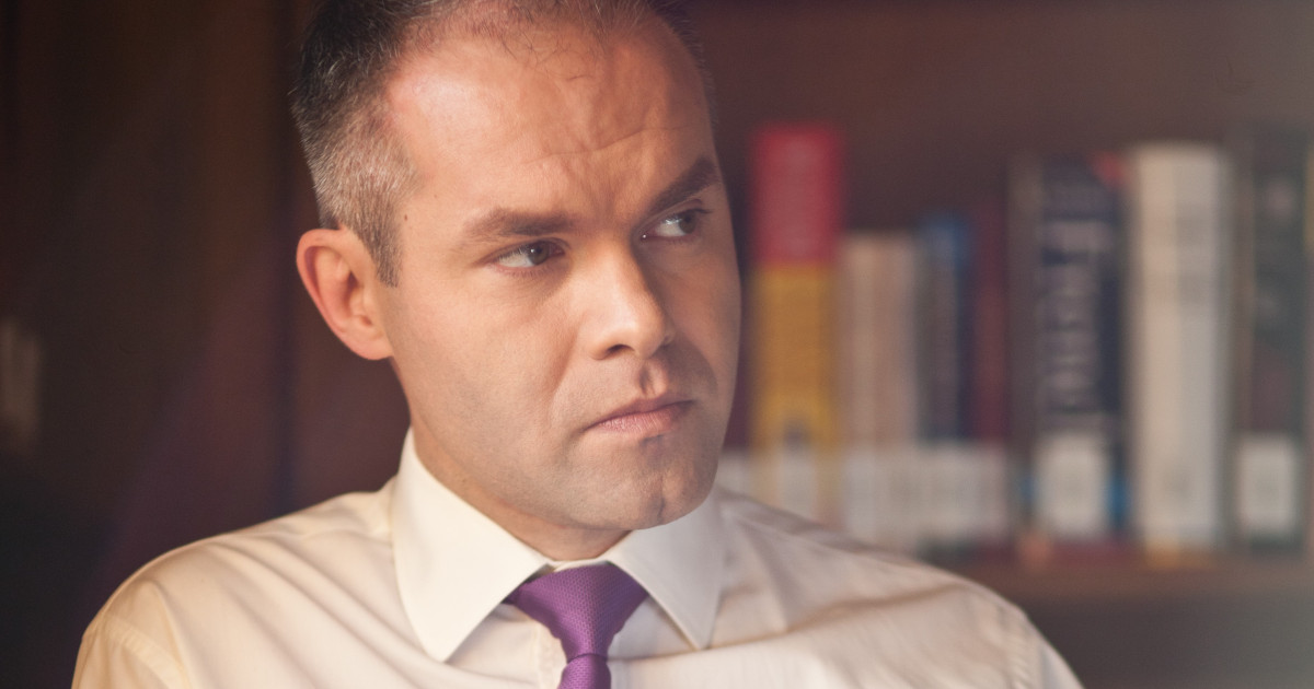 Funeriu, verdict crunt: Manualele din România, „de tricouri” față de cele din Europa