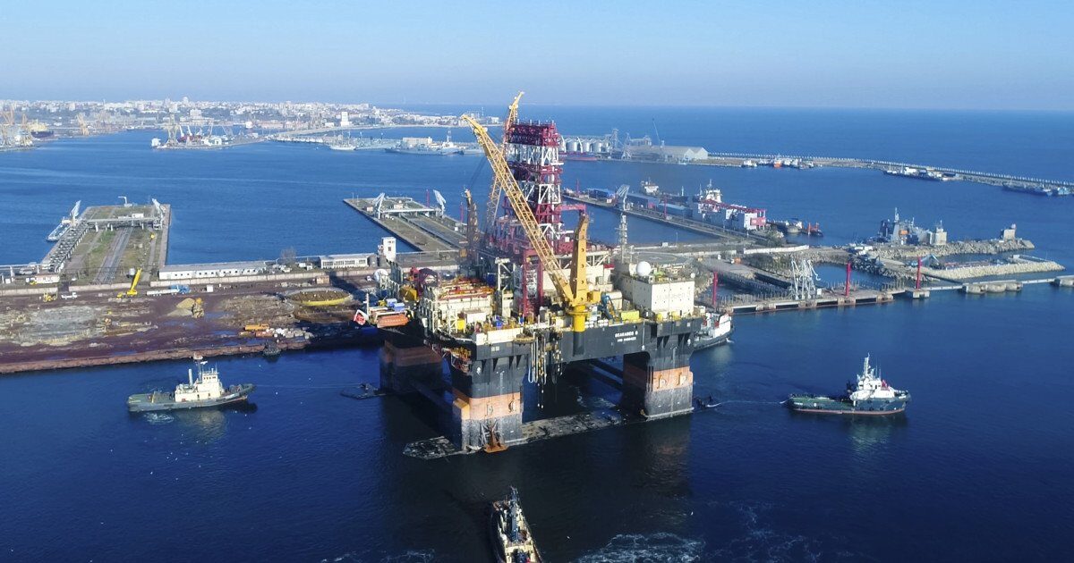 Criza petrolului accelerează: Experții din SUA avertizează asupra scumpirilor