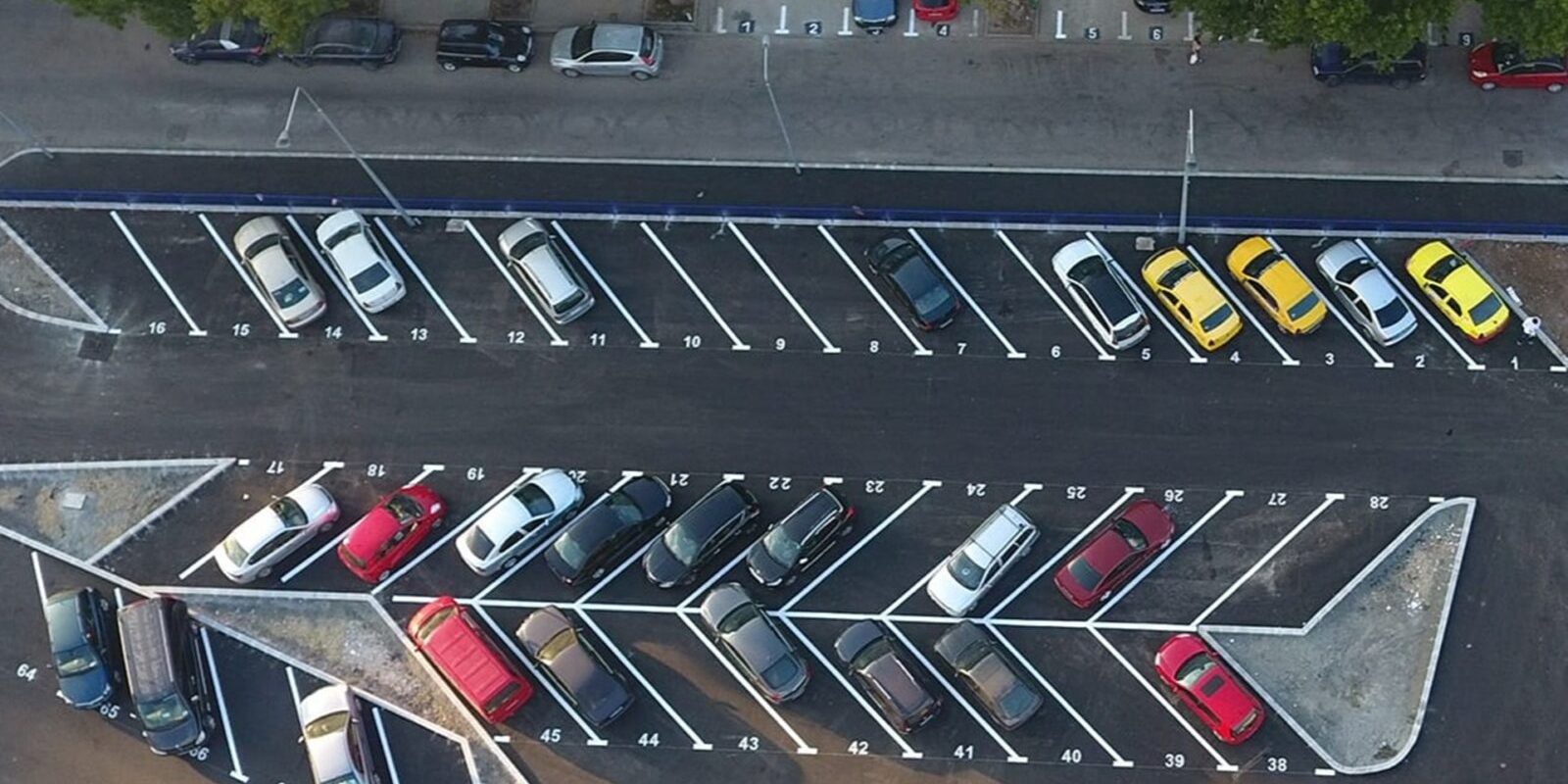 Abonament de 500 lei pentru parcările din Sectorul 4: Soluția salvatoare?