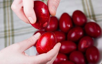 Alergie la ouăle de Paște: Simptome ȘI riscuri. Când fugi la medic