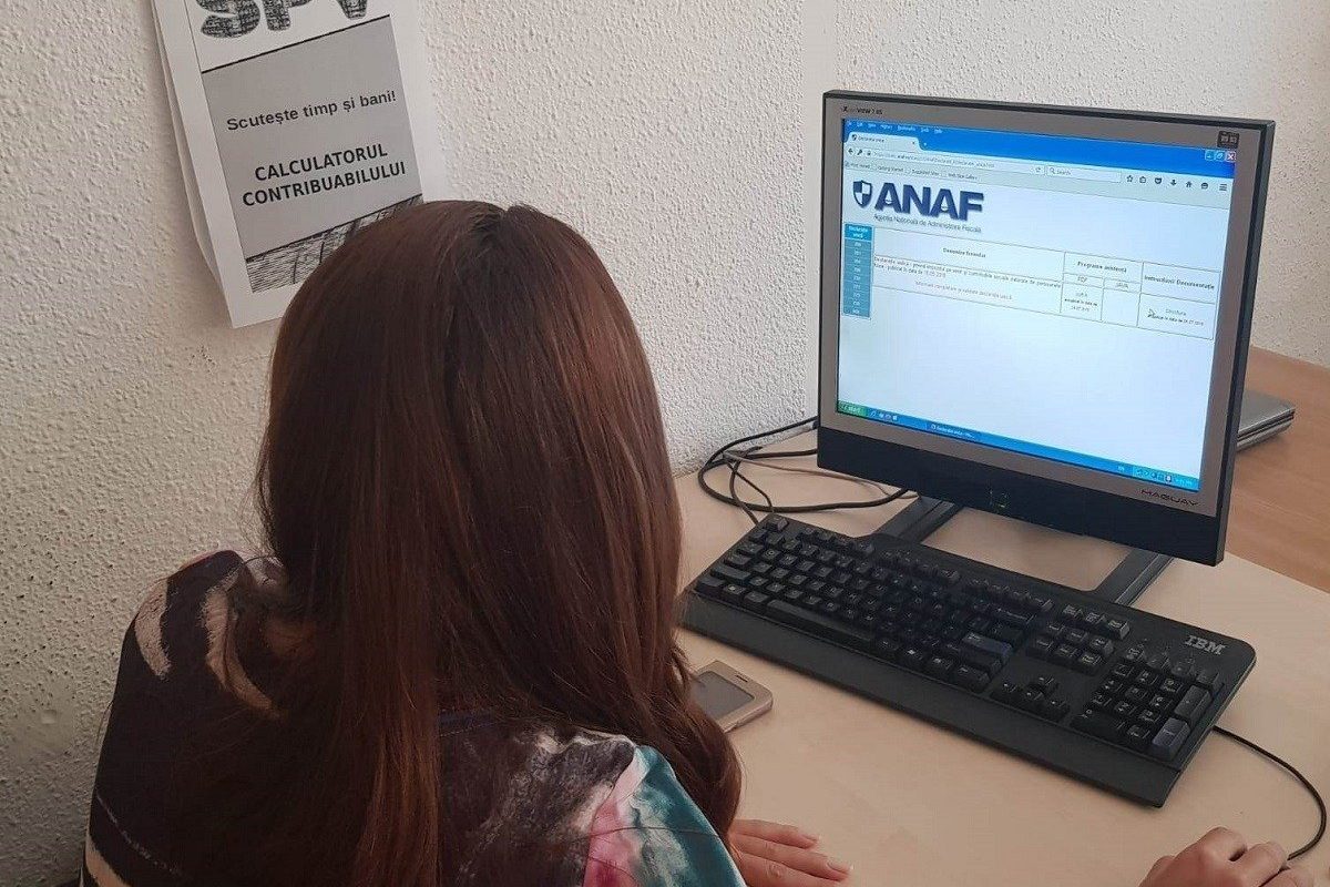 Ministrul afirmă: ANAF scapă de hârtii și pile la vânzarea bunurilor