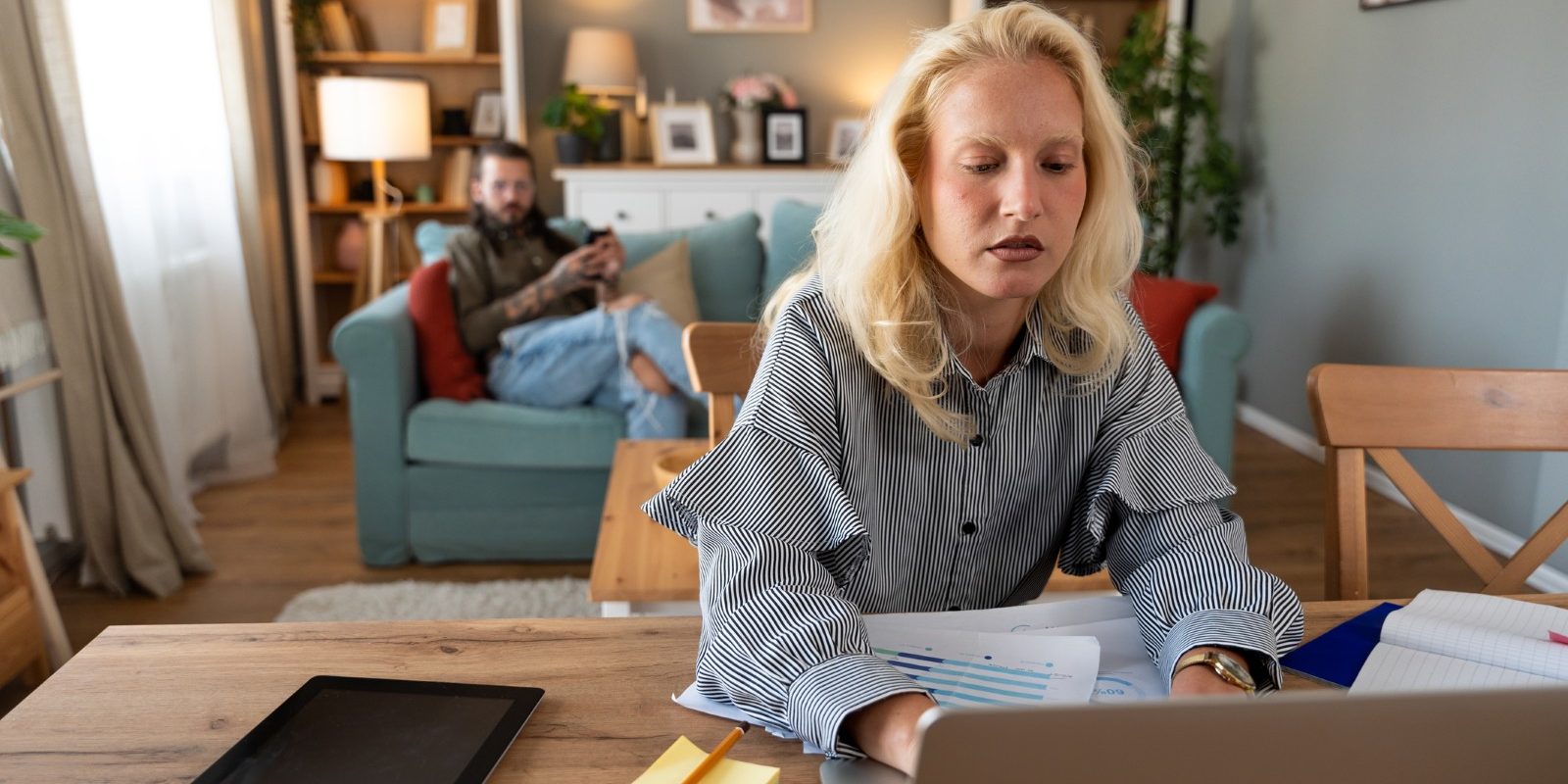 Piața muncii în România: Scădere alarmantă a anunțurilor în primul trimestru din 2026