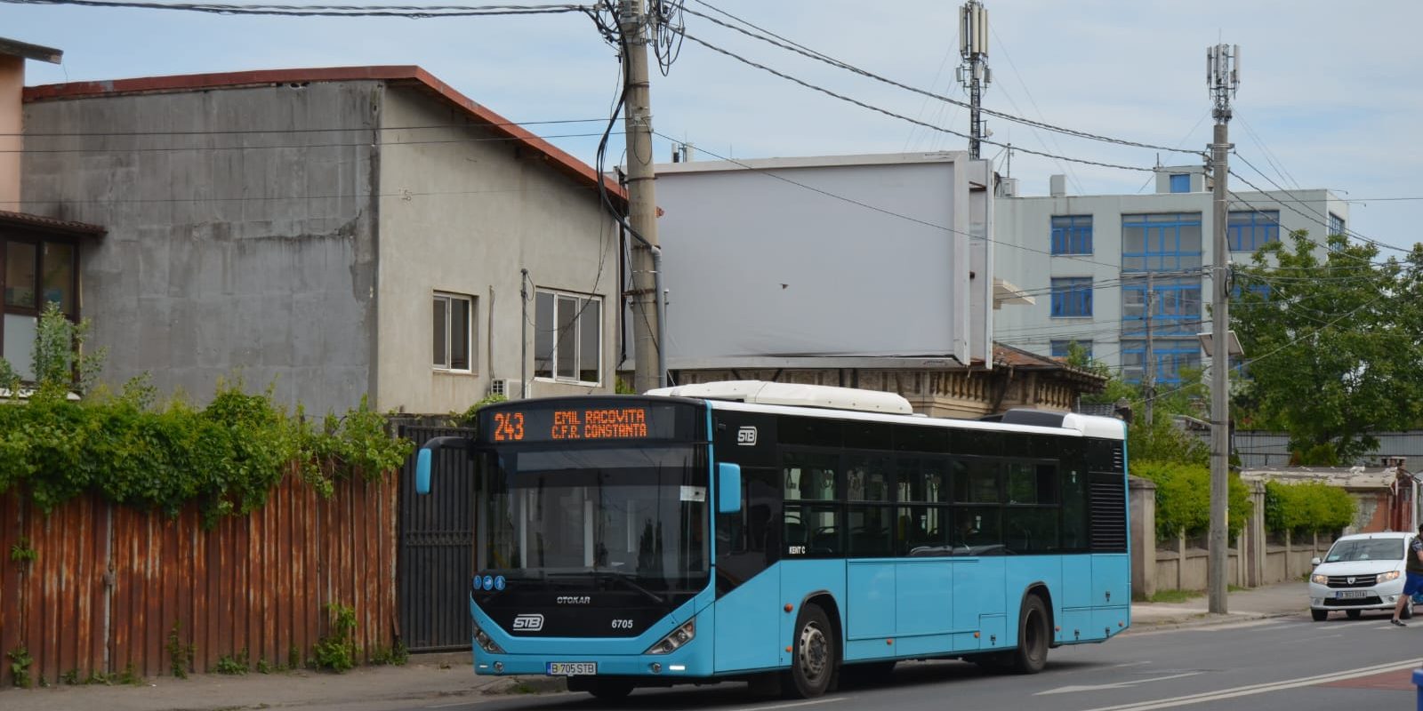 Autobuzele 102, 243 și N106, trasee schimbate în București, două nopți