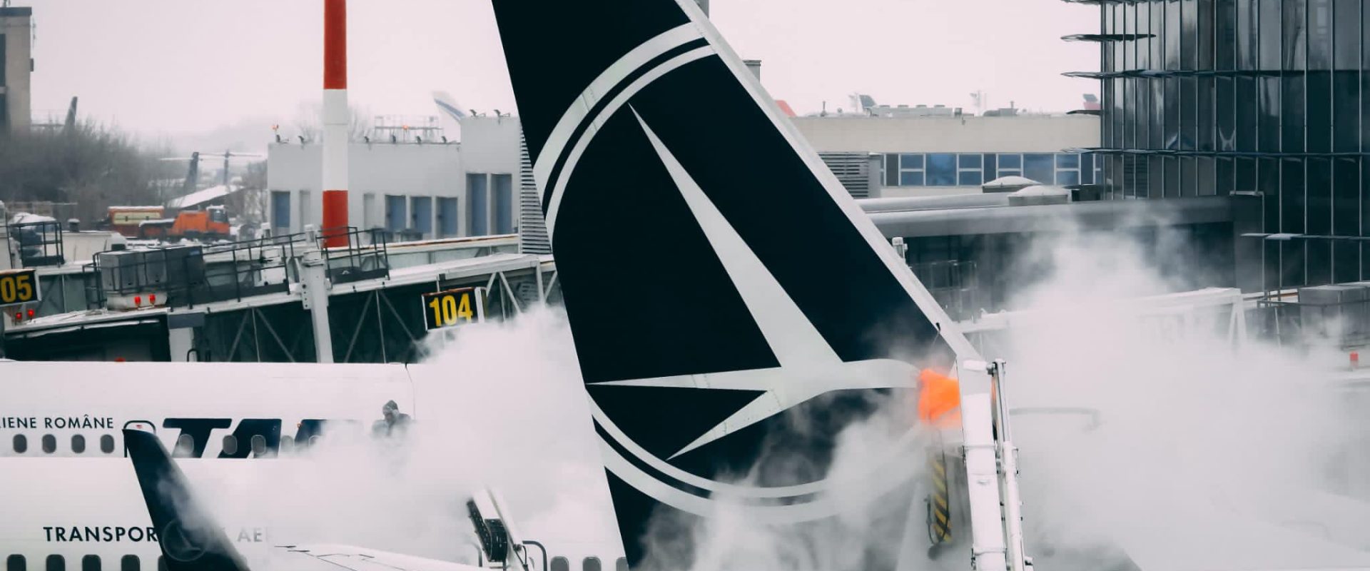 UE pregătește măsuri pentru combustibilul avioanelor. Războiul din Orientul Mijlociu amenință