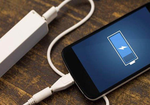Baterii ucigașe: Chinezi pun la zid apple și samsung cu telefoane de peste 6000 mAh