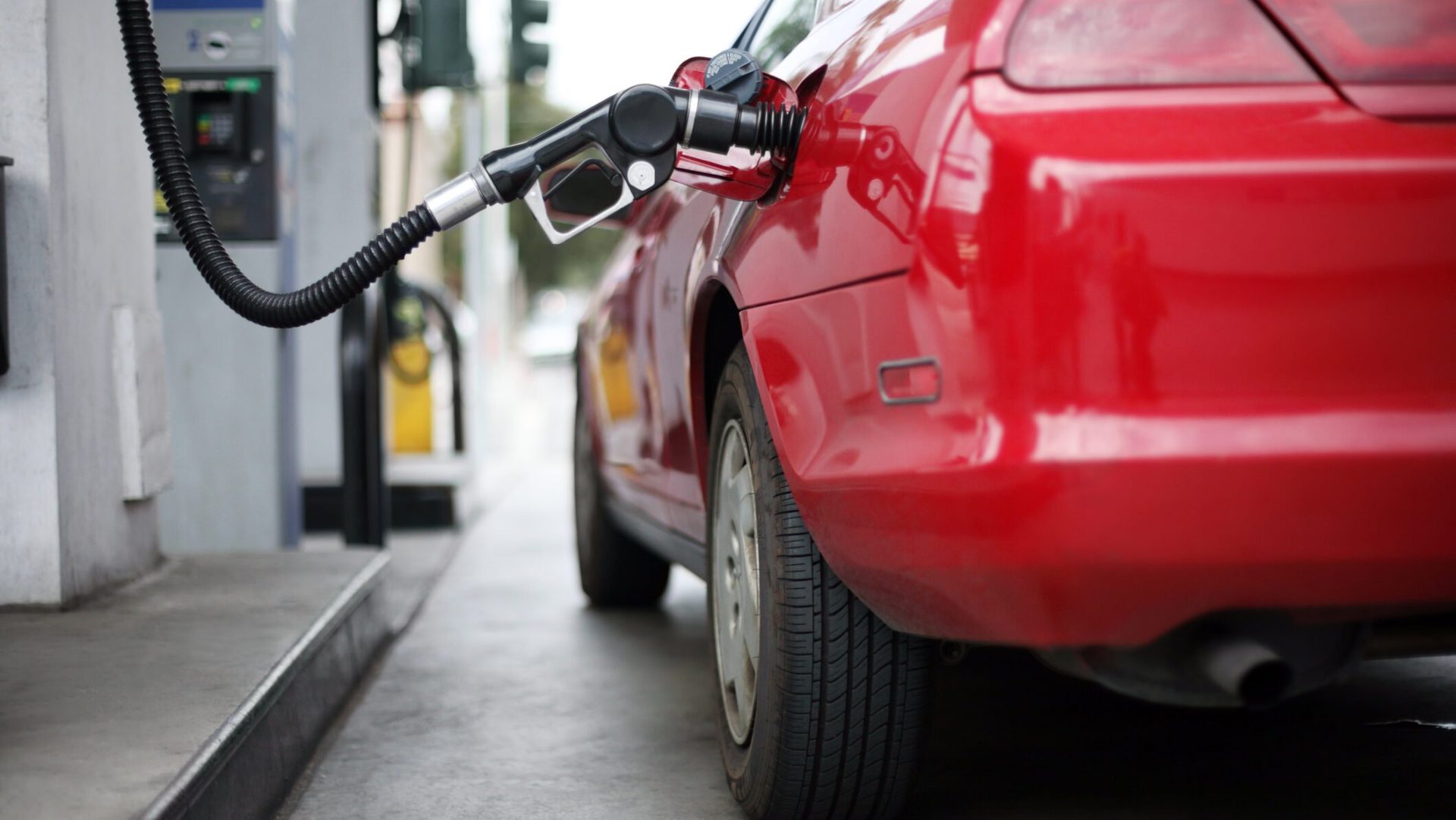 Rationarea carburantilor e pe masa: Alarma data de irineu darau