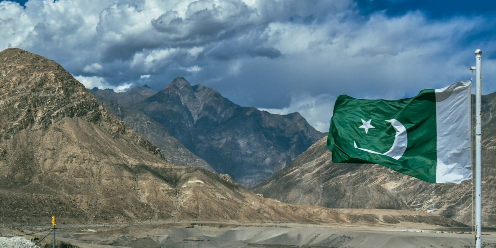 Pakistan: PANĂ de curent forțată, pentru a salva prețurile, pe fondul crizei din Orientul Mijlociu