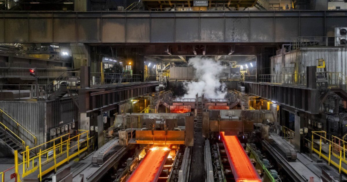 Umbrărescu, liber la preluarea ArcelorMittal Hunedoara: Consiliul Concurenței a dat OK-ul