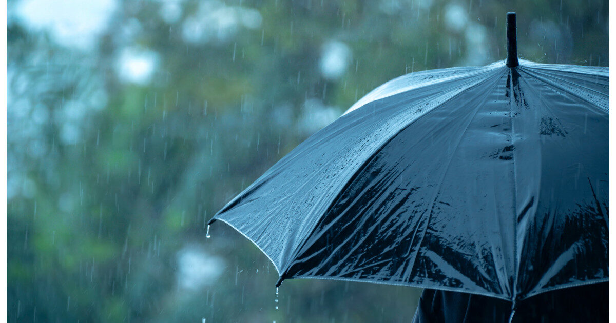 Vremea de 1 Mai: Temperaturi sub normal și ploi. Unde și când pică apa în România