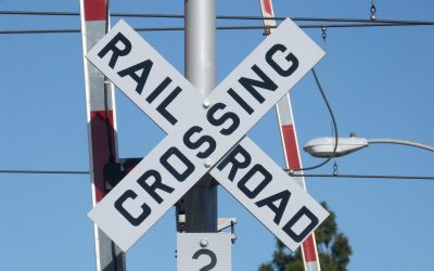 Autoturism autonom, derapaj periculos: A trecut prin fața unui tren