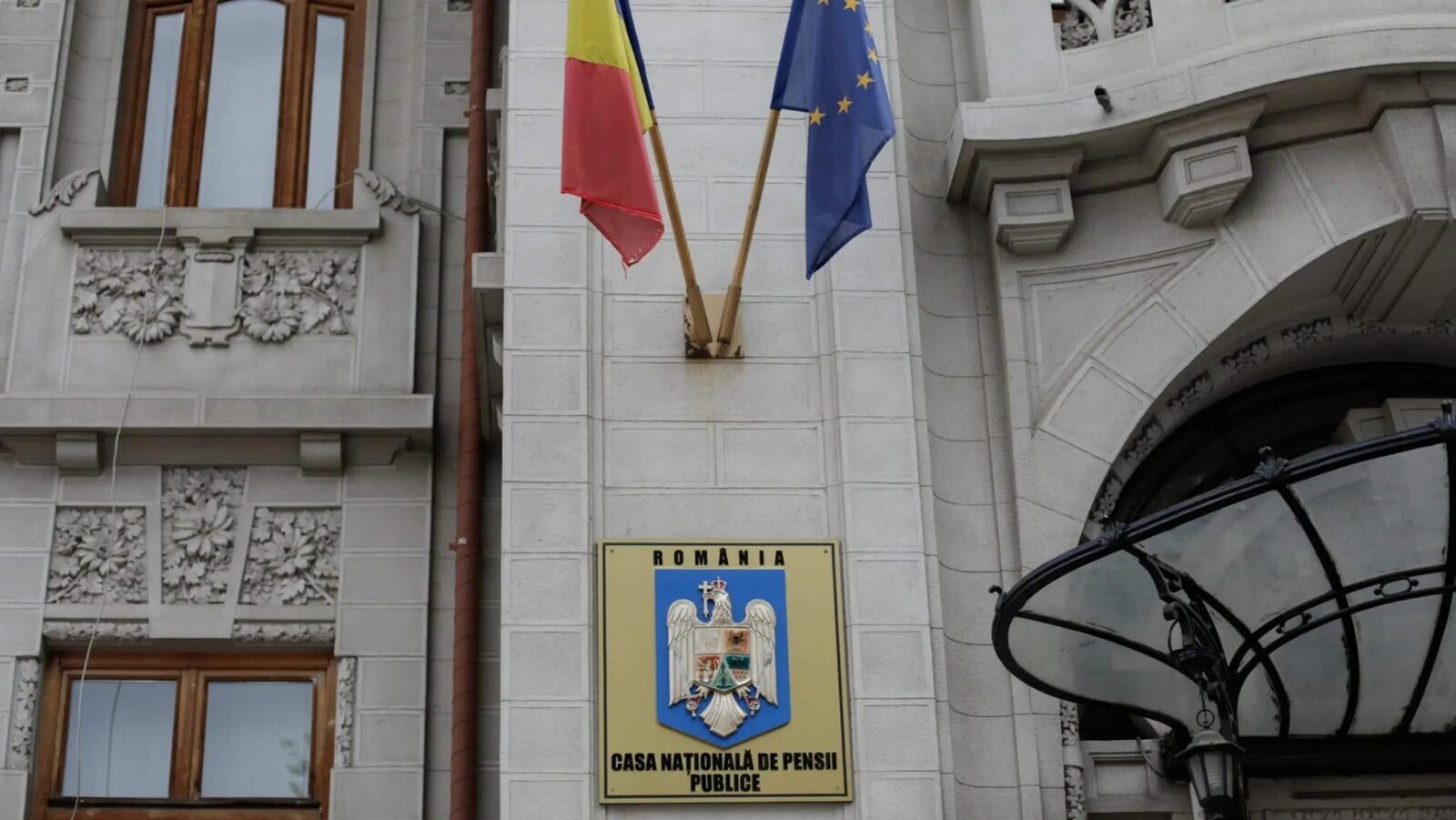 România: Câți pensionari trăiesc de pe o zi pe alta? Date CNPP