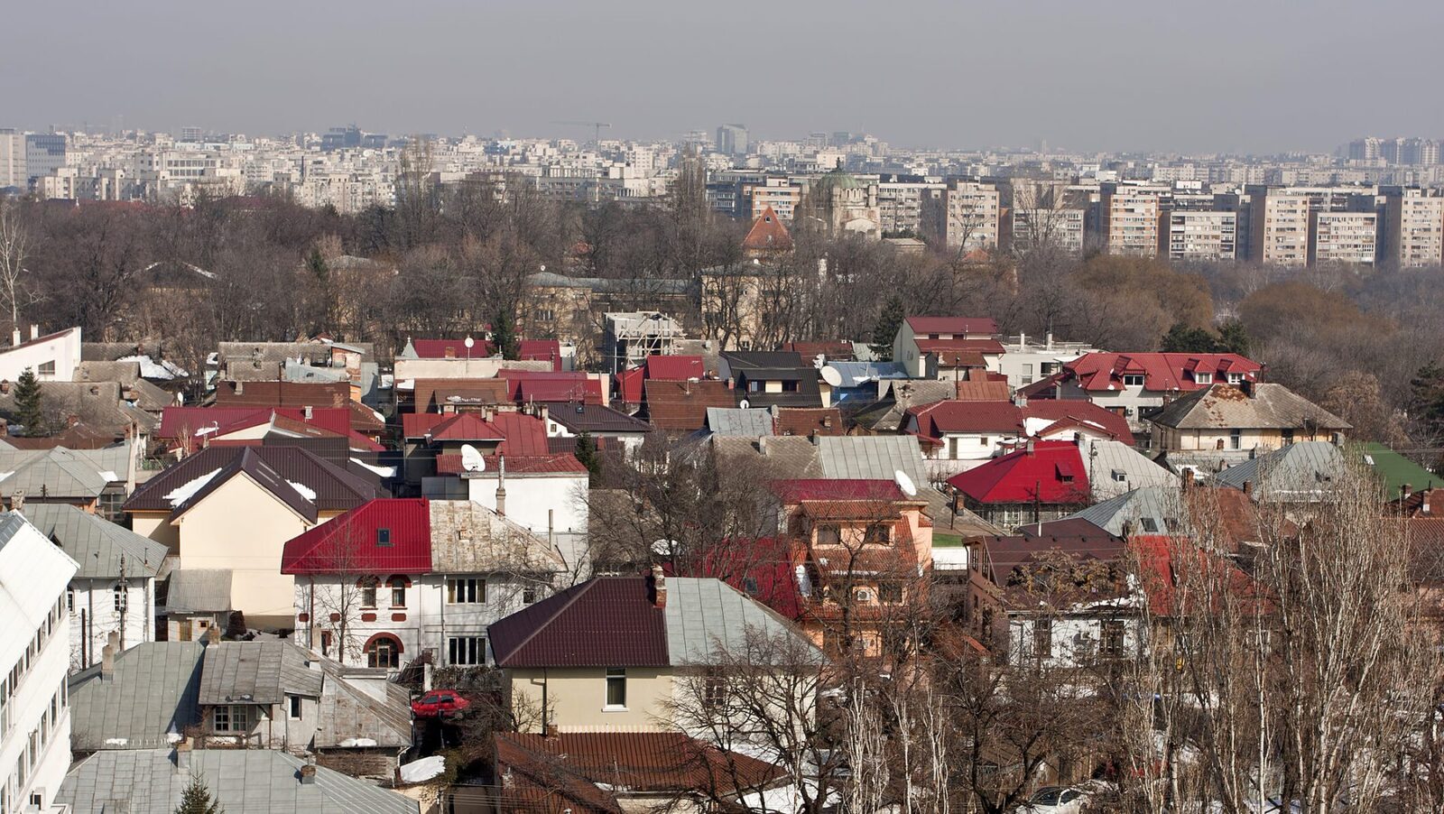 O nouă taxă pentru români: 130 lei anual. Ce avantaje vor primi