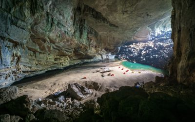 În 1990, un bărbat a descoperit cea mai mare peșteră din lume… Și a „pierdut-o”