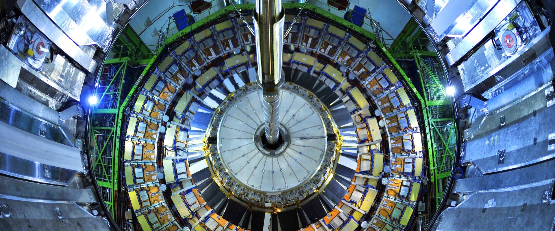 Cel mai mare accelerator dezvăluie materia primordială de după Big Bang