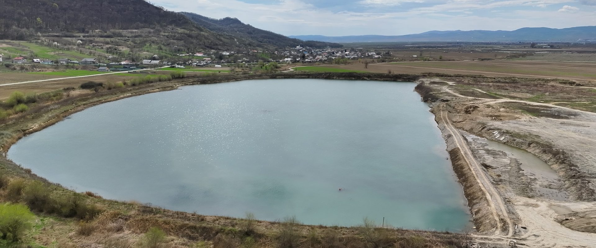 Amenzi GRELE pentru braconieri: Garda de Mediu oprește extragerile din ape, 80.000 lei amendă