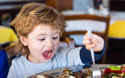 De ce refuză cei mici mâncarea: Nu-i moft, e un mecanism biologic!