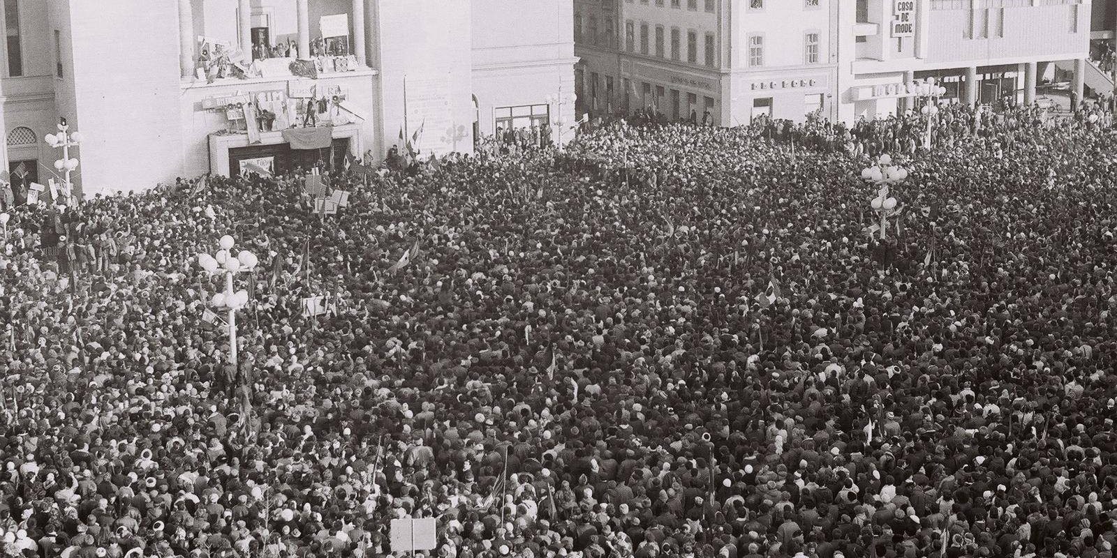 Societatea Timișoara sare în apărarea lui Bolojan, vizat de PSD la București