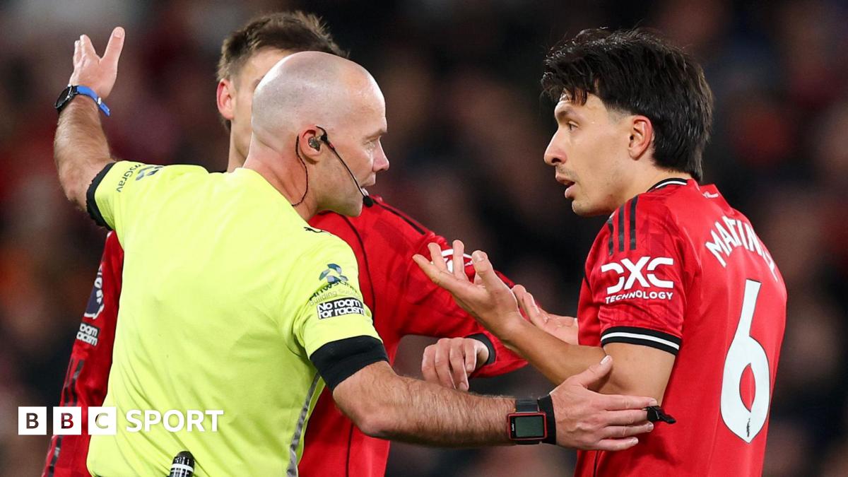 Martinez, eliminat! Apucare de păr la meciul Leeds – Manchester Utd