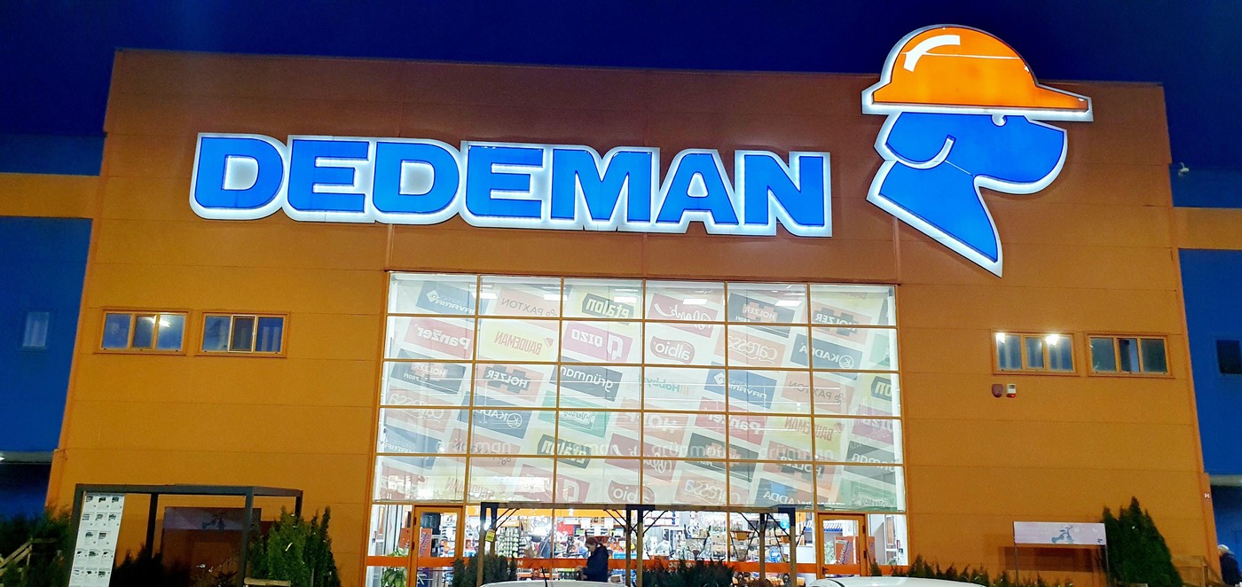 Dedeman: De la brazi în Moldova la imperiul fraților Pavăl