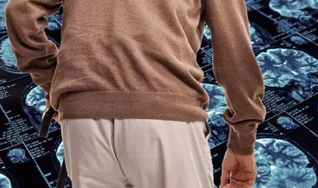 Avertisment: 3 semne subtile în timp ce mergi, indicatoare de demență