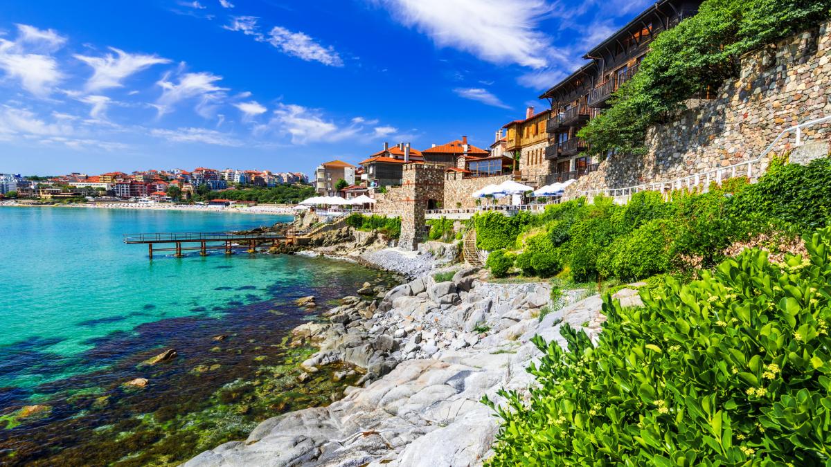 Destinația secretă, ca Amalfi, dar mai ieftină! E aproape de România