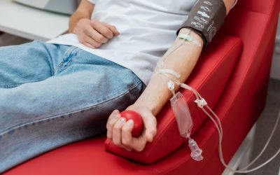 Doar 1,7% din români donează sânge. Ce beneficii au donatorii în 2026? Cine poate?