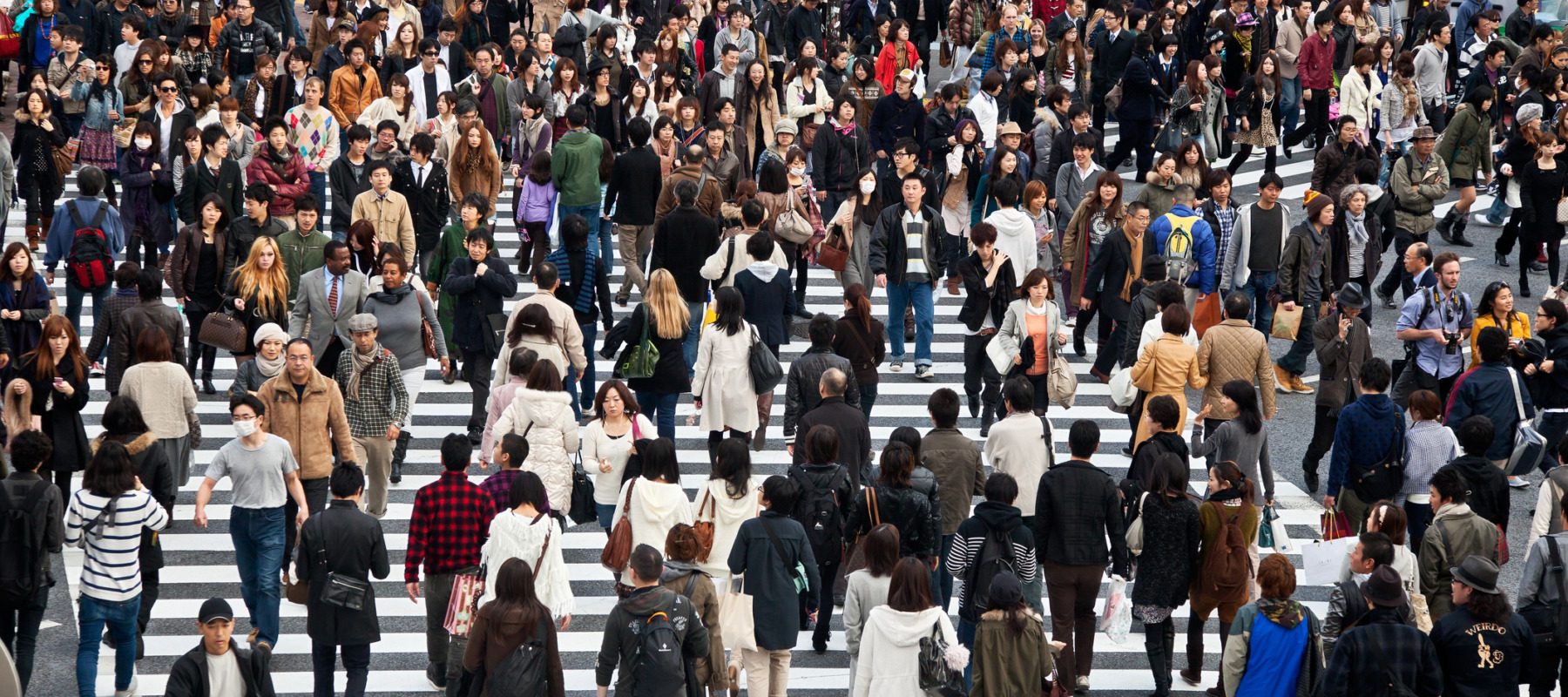 Aproape 40% din români vor schimbare totală a sistemului politic