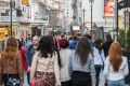 Ce efecte are criza politică în România asupra banilor românilor? Economiștii răspund