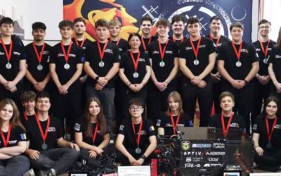 Arad: Elevii de la Informatică, la Mondiale cu roboți. Au nevoie de 10.000$ în 5 zile