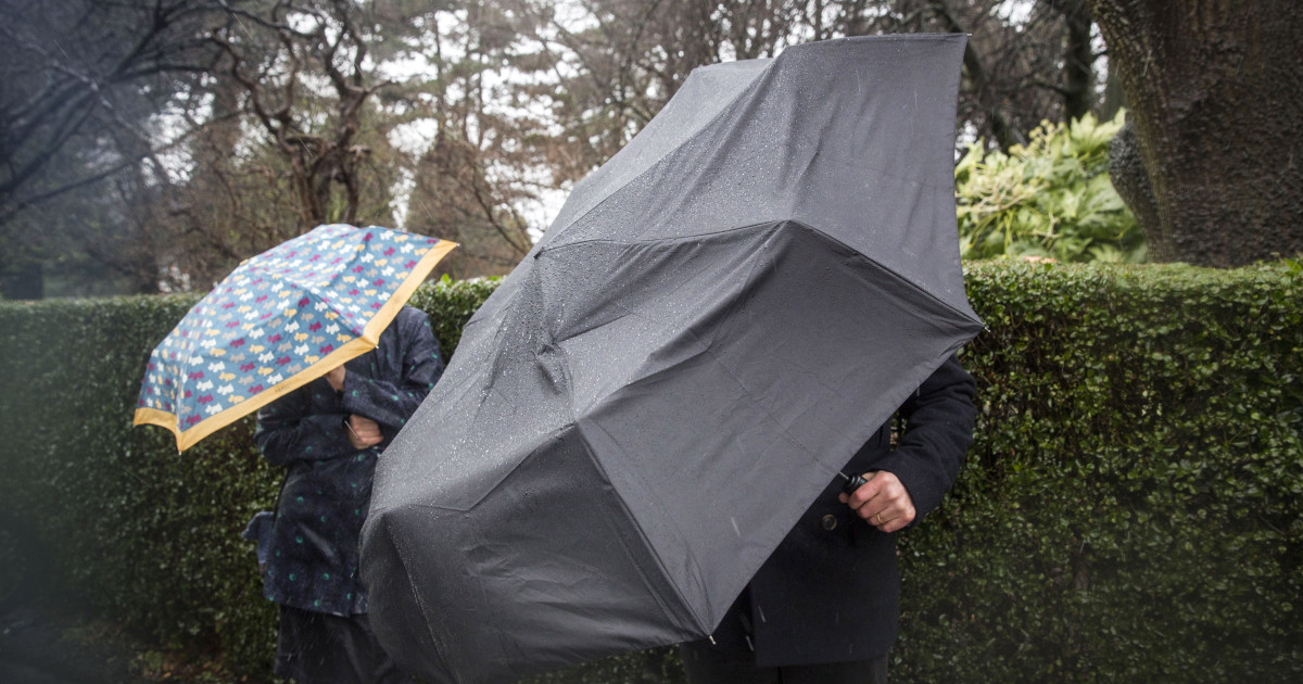 Vine gerul peste România: ANM anunță ploi, vânt puternic și ninsori