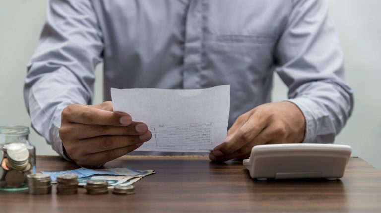 De ce vin facturi mai mari? Anunțul PPC pentru românii supraplătiți