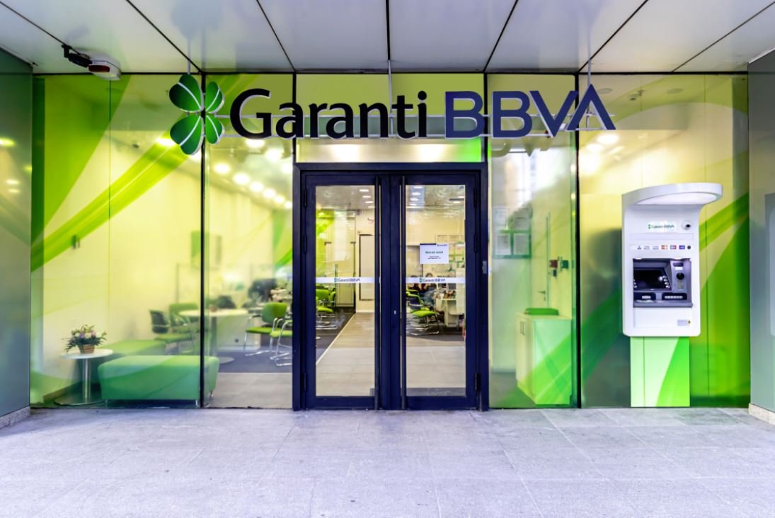 Garanti bbva dă 300 lei bonus la creditele de nevoi personale din aplicație
