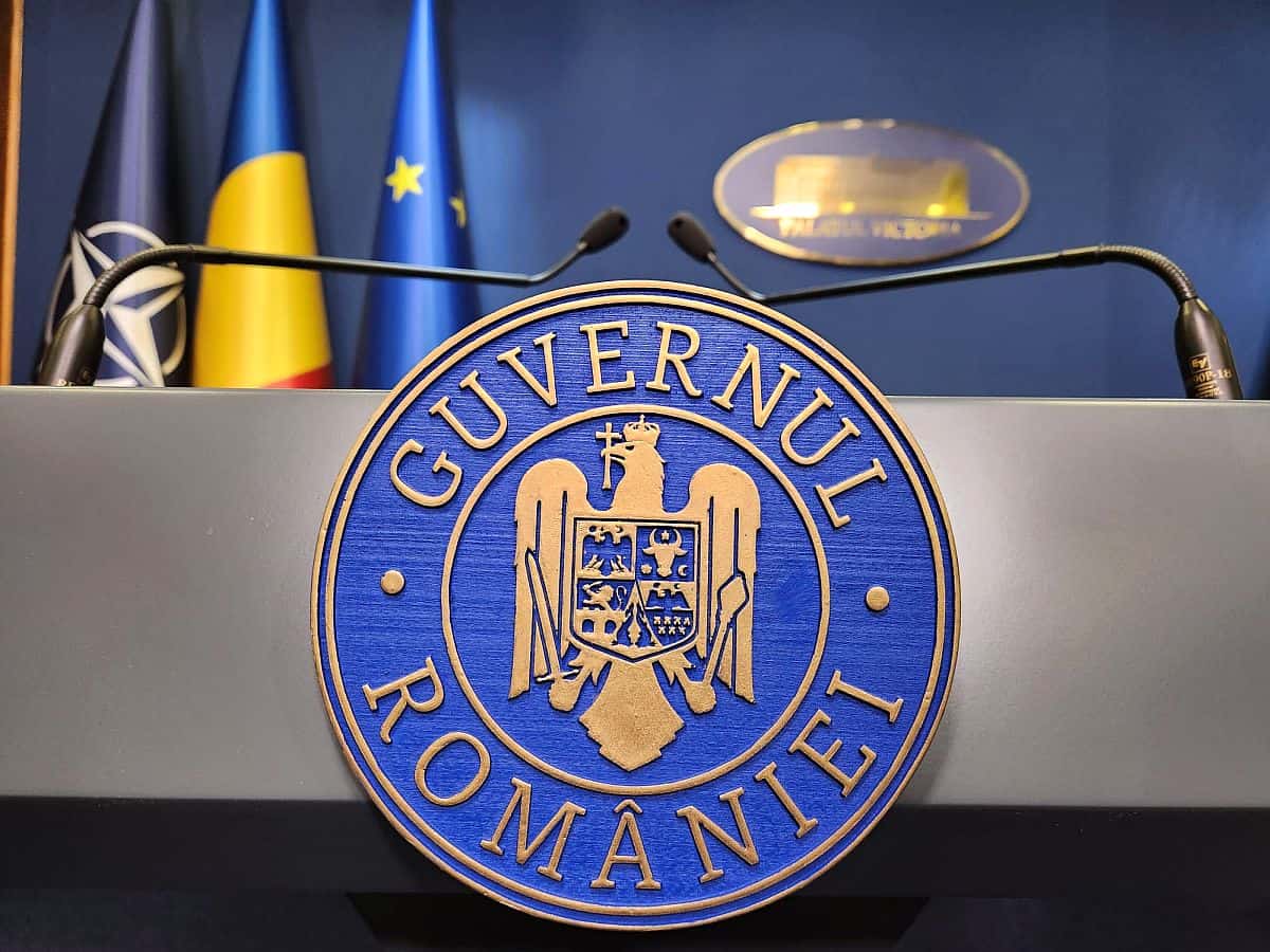 Statul stoarce companiile: 8,3 mld. Lei dividende, 90% din profit