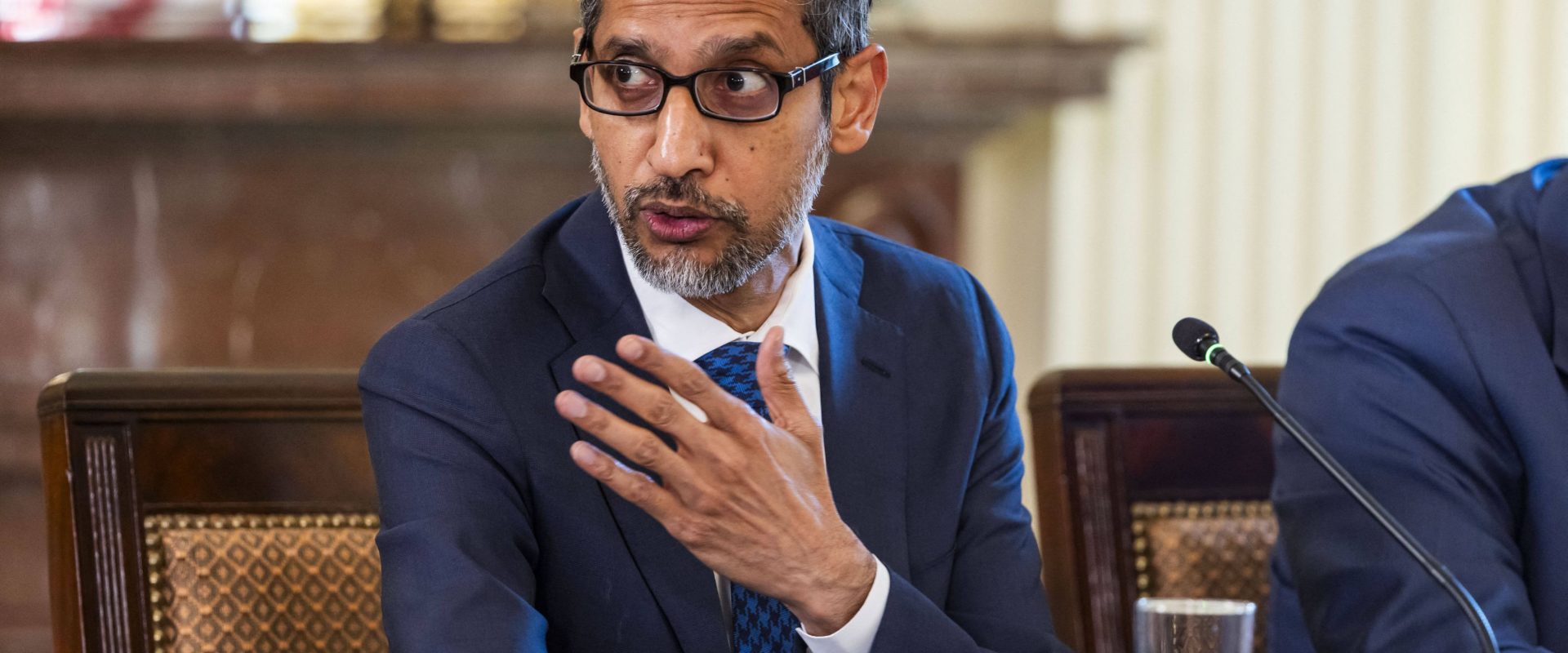 Google: 560+ angajați cer CEO-ului Sundar Pichai să refuze AI militar pentru SUA