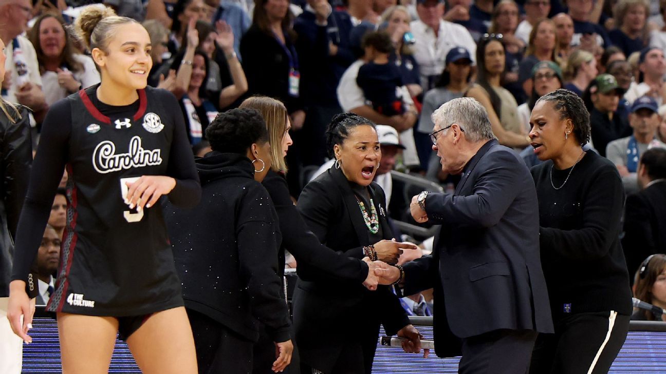 Geno Auriemma, antrenorul UConn, își cere scuze pentru ieșirea nervoasă în fața echipei din South Carolina