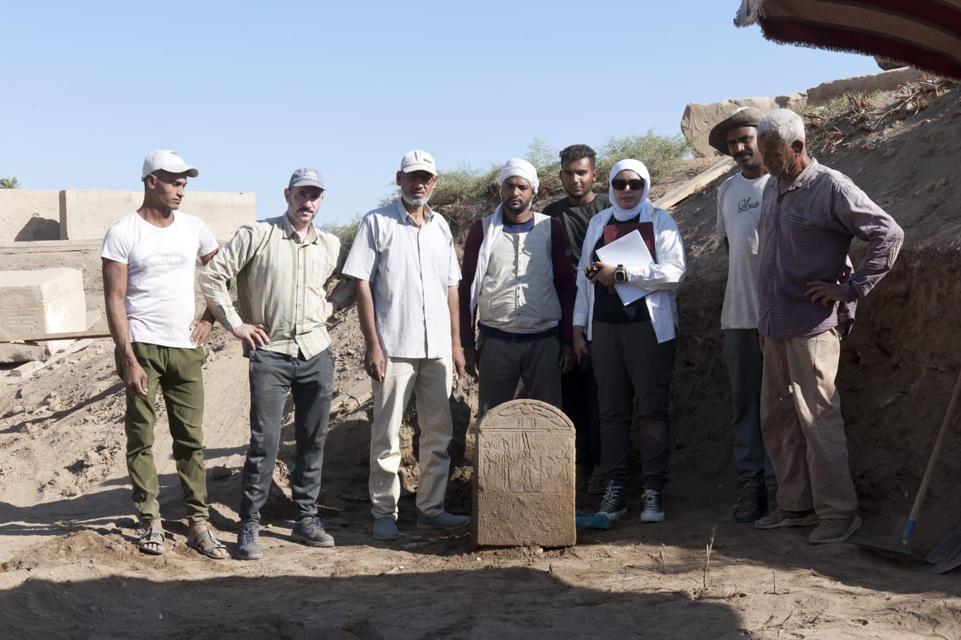 Monument inedit: Împărat roman, faraon la Luxor