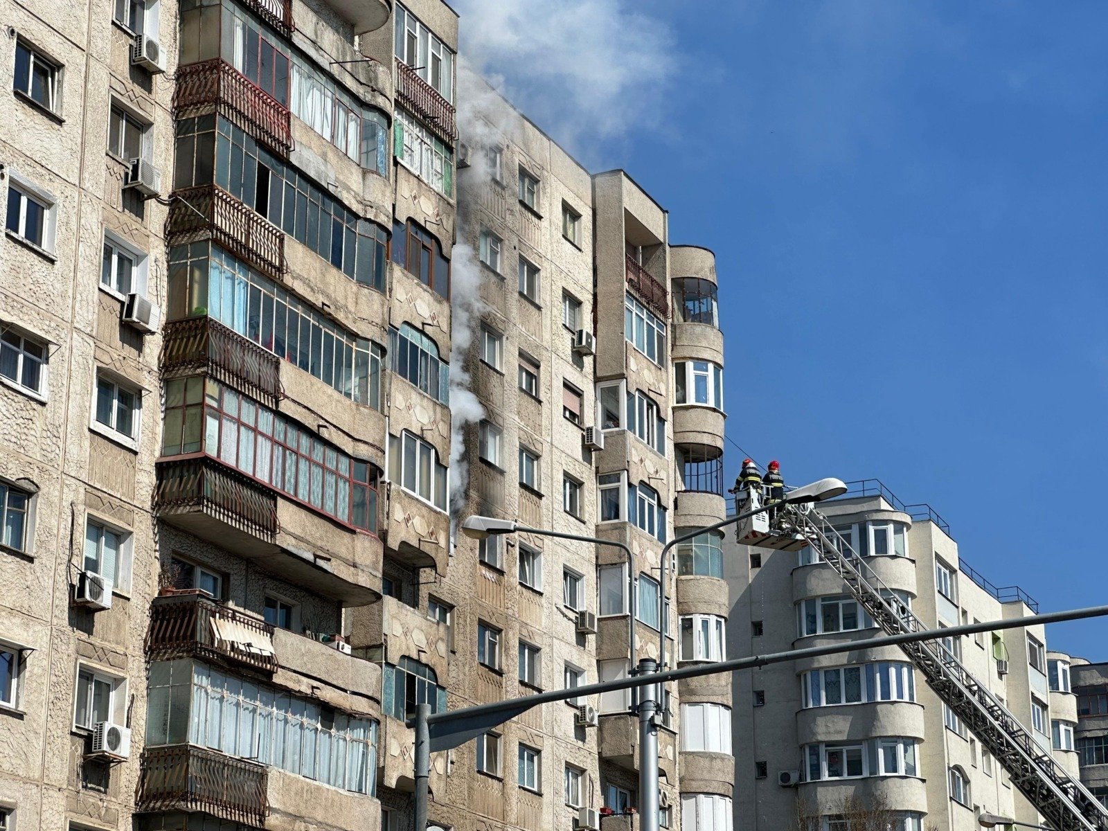 Anestezist ucis și incendiat în casă: O femeie e principalul suspect