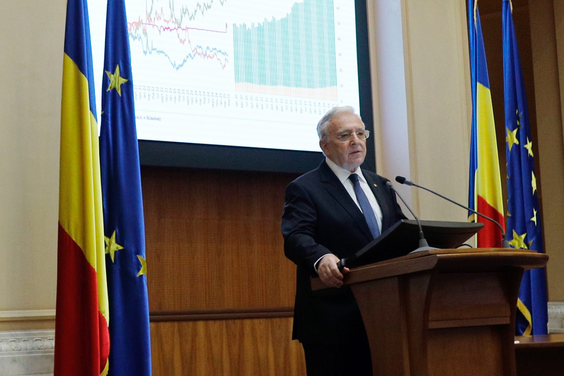 Reacție dură după atacul lui Isărescu la Consiliul Concurenței: Se cere anchetă