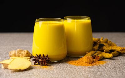 Laptele auriu: Secretul pentru un somn adânc și odihnitor!