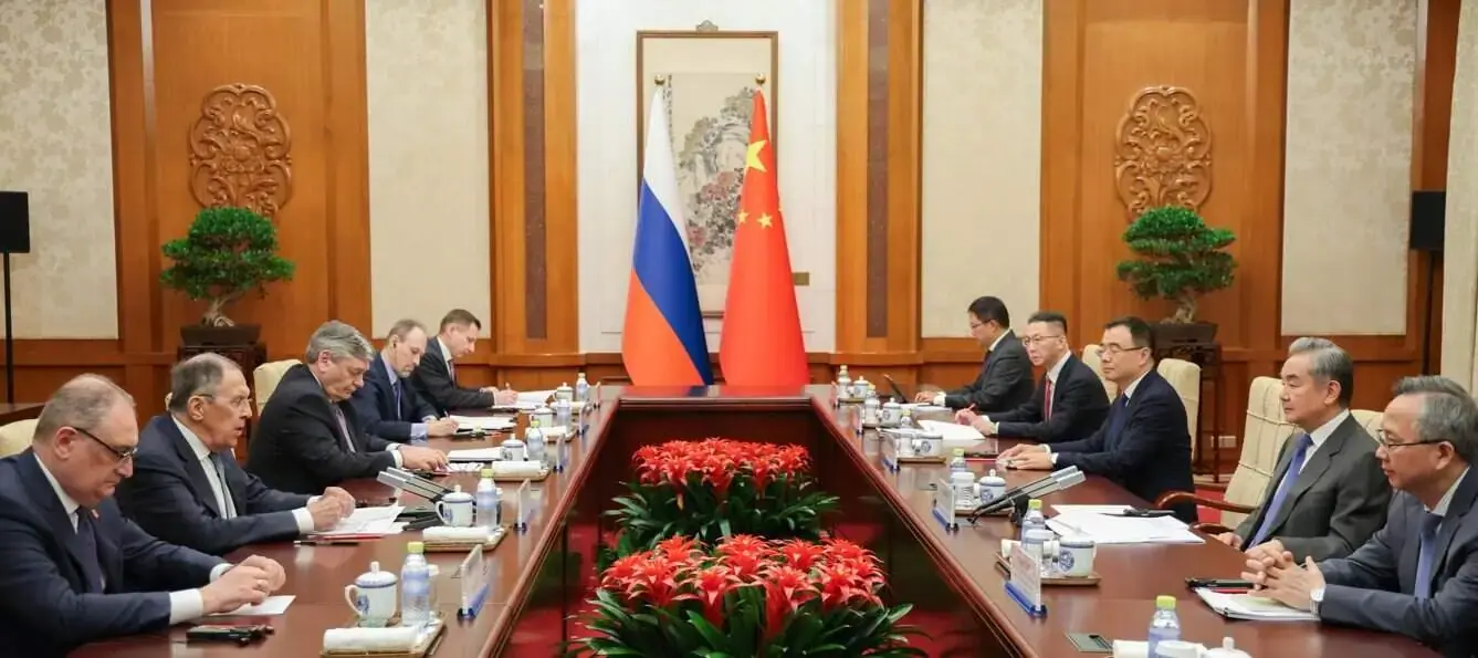 Lavrov, atac dur la Beijing: „SUA și aliații joacă periculos în Asia”